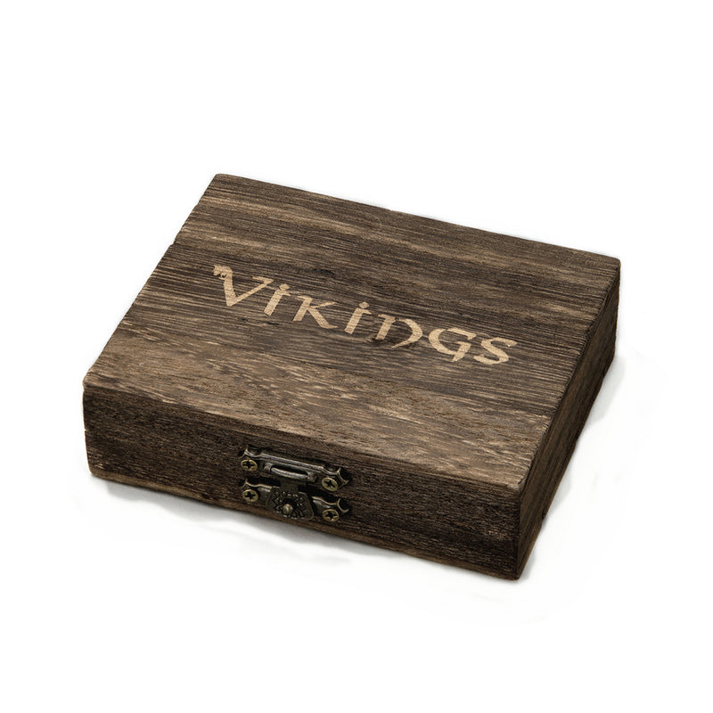 Load image into Gallery viewer, Vintage Solid Wood Box Personalized Necklaces Pendants Necklaces Bracelets And Other Gift Boxes
